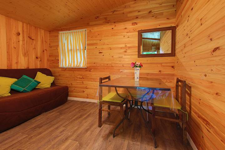 Chalet pour 3 personnes, avec jardin ainsi que piscine et terrasse, animaux acceptés au Pays basque - 3