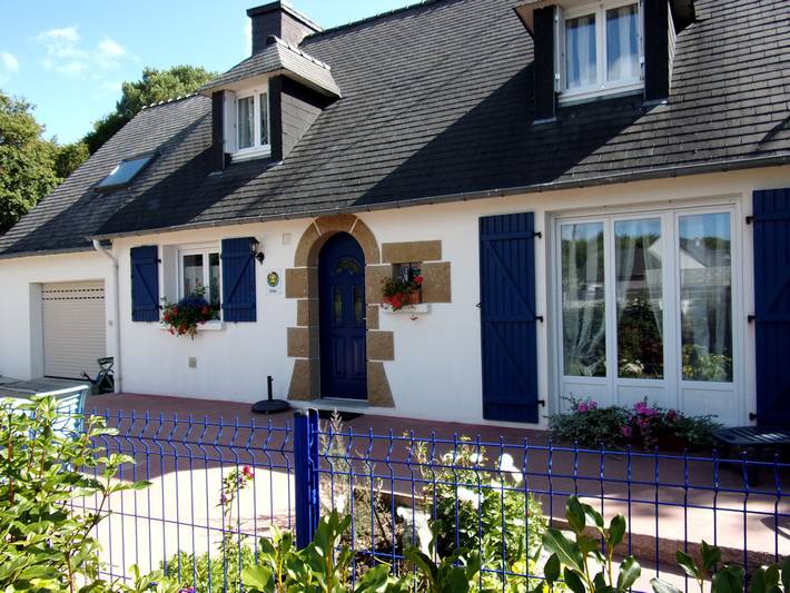 Gîte pour 8 personnes, avec jardin et terrasse à Plouhinec (Morbihan)