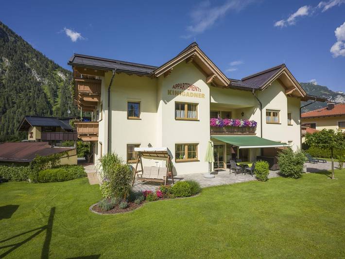 Ferienwohnung für 4 Personen, mit Balkon und Terrasse sowie Garten in Pertisau