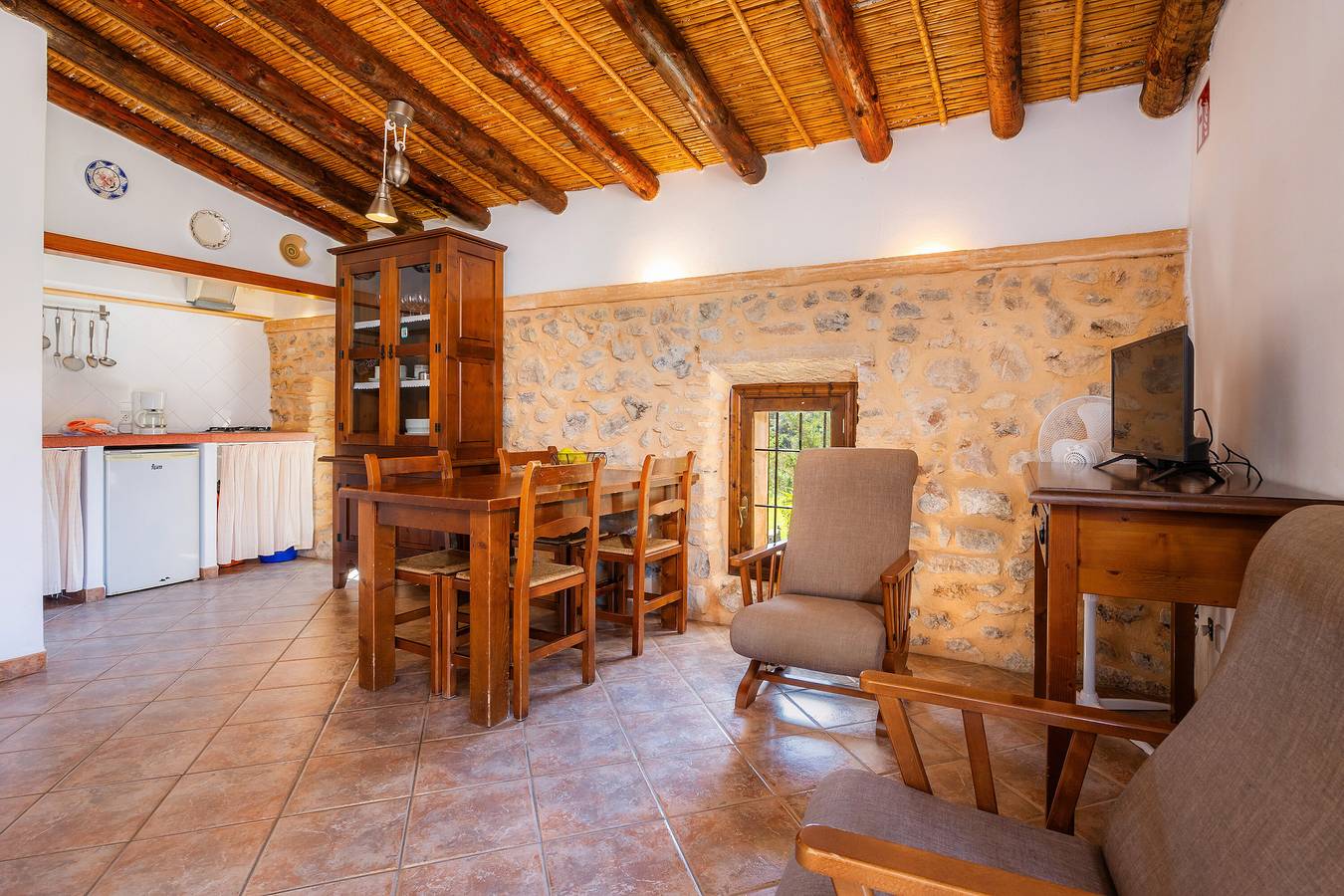 Ganze Wohnung, Ferienwohnung 'Sotil De Ponent' mit Bergblick, Gemeinschaftspool und Wlan in Sant Llorenç des Cardassar, Mallorca Osten