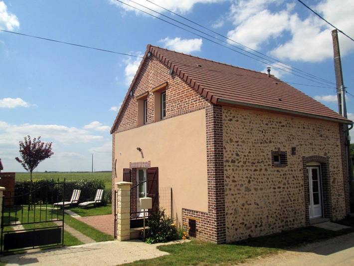 Gîte pour 4 personnes, avec Terrasse et Jardin dans Eure-et-Loir