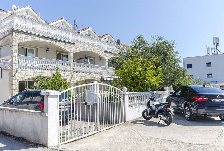 Ferienwohnung für 6 Personen, mit Ausblick und Terrasse - 1
