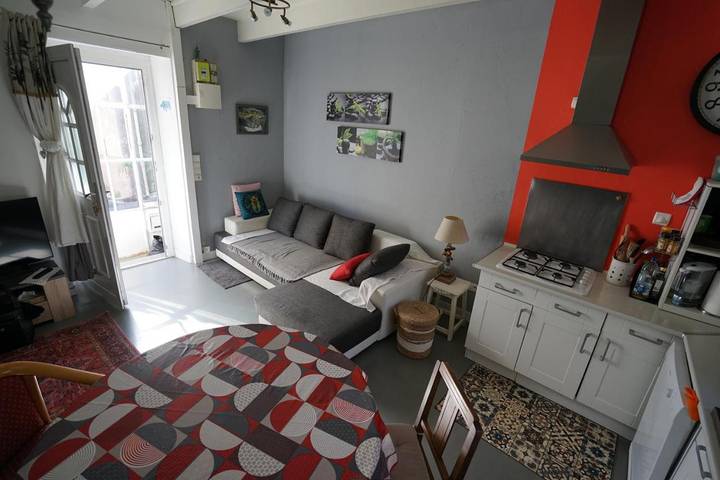 Location de vacances pour 4 personnes, avec jardin et vue, adapté aux familles à Prémian - 2