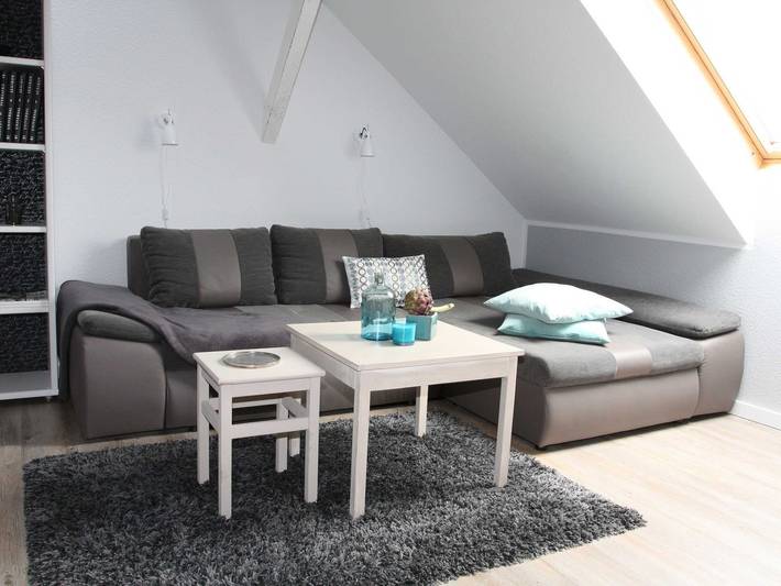 Ganze Ferienwohnung, Ferienwohnung Bauhausblick - Ferienwohnung 1- Dachgeschoss-online in Dessau, Dessau-Wörlitzer Gartenreich