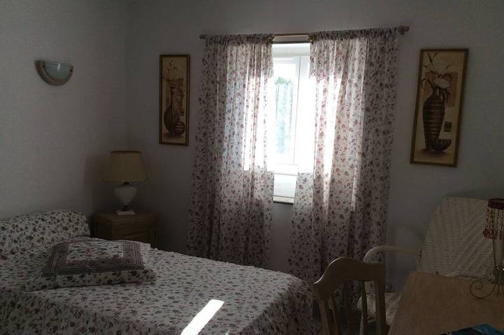 Location de vacances pour 4 personnes, avec jardin et terrasse dans Office de Tourisme de Cargese - 4