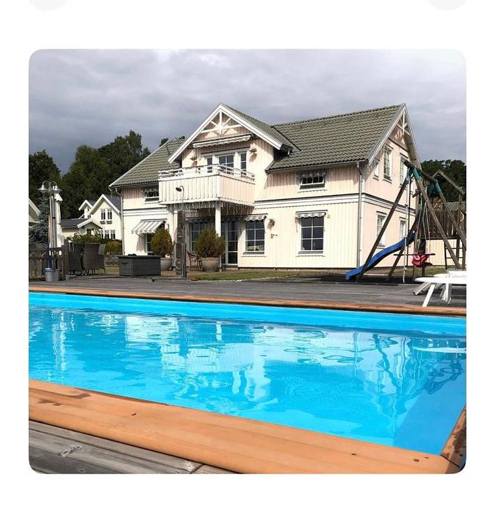 Camping för 5 Personer, med Bubbelpool samt Terass och Trädgård och Pool i Norrköping