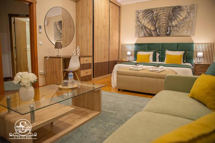 Gîte pour 2 personnes, avec terrasse ainsi que jardin et vue, animaux acceptés à Chaves - 3