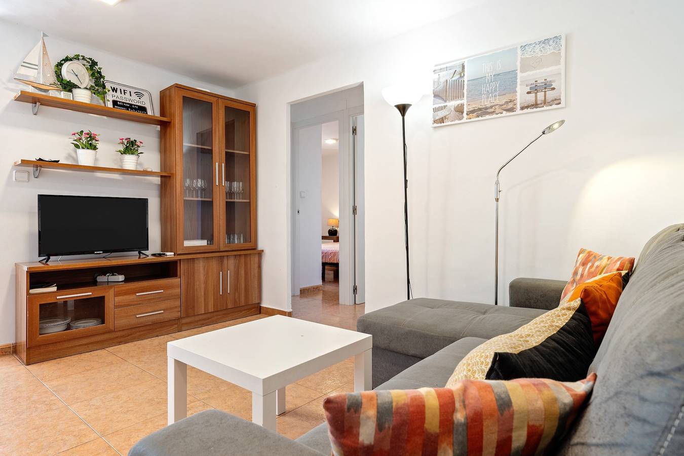 Appartement entier, Appartement 'Central Modern 3bdr' avec Wi-Fi et climatisation in Vinaròs, Costa del Azahar