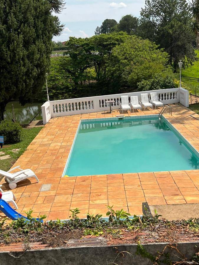 Casas e apartamentos de temporada para 10 pessoas, com jardim e piscina em Araçoiaba da Serra