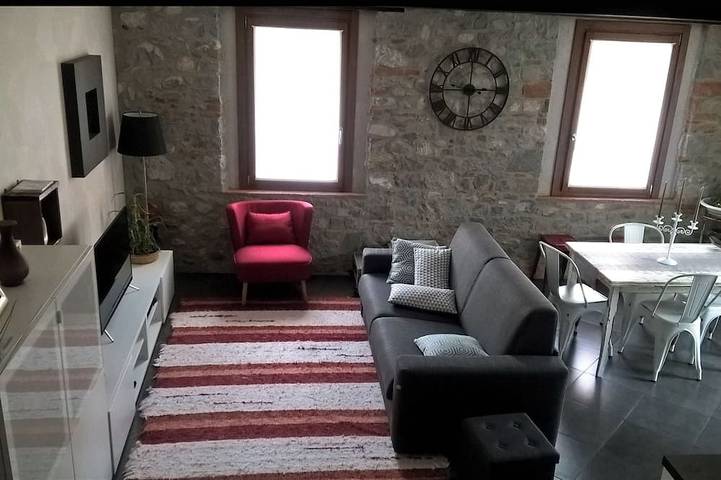 Gîte pour 7 personnes, avec Balcon ainsi que Jardin et Sauna à Faedis