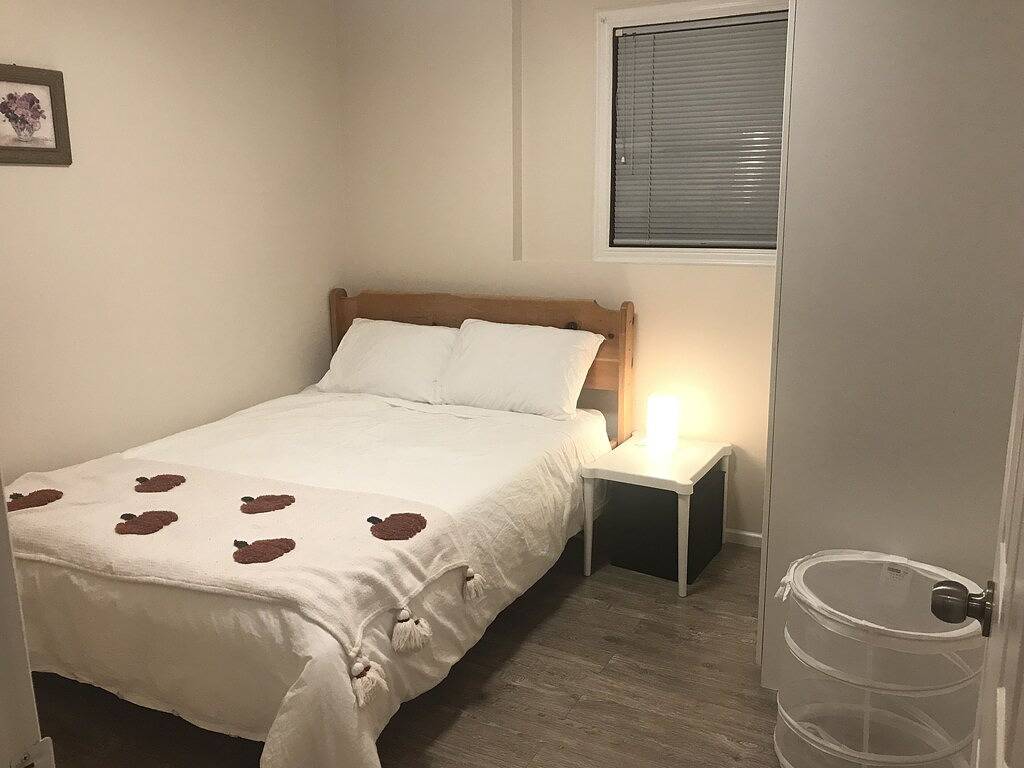 Private 2 bedrooms Fruits Garden Suite with Air-Conditioner in Burnaby, British-Columbia