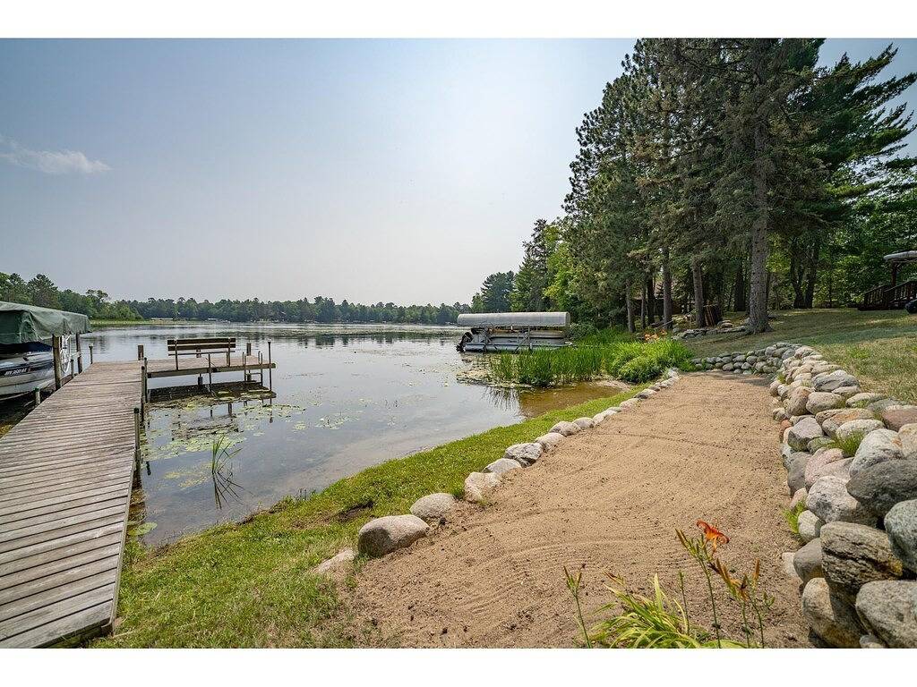 Crosslake Family Lake Retreat + Guest Cabin - Sleeps 13 - Dock - Minutes to Town in Crosslake, Crow Wing County