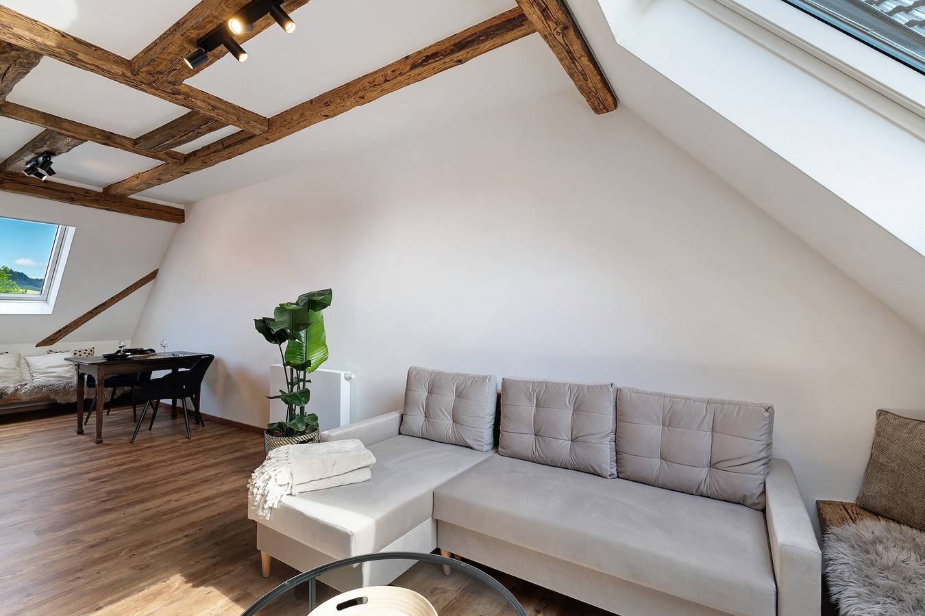 Entire apartment, Holiday Apartment 'Scheunenglück' with Balcony and Wi-Fi in Oberkirch, Central Black Forest