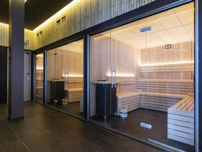 Chalet pour 8 personnes, avec jacuzzi ainsi que sauna et piscine, animaux acceptés dans Val-Cenis - 2