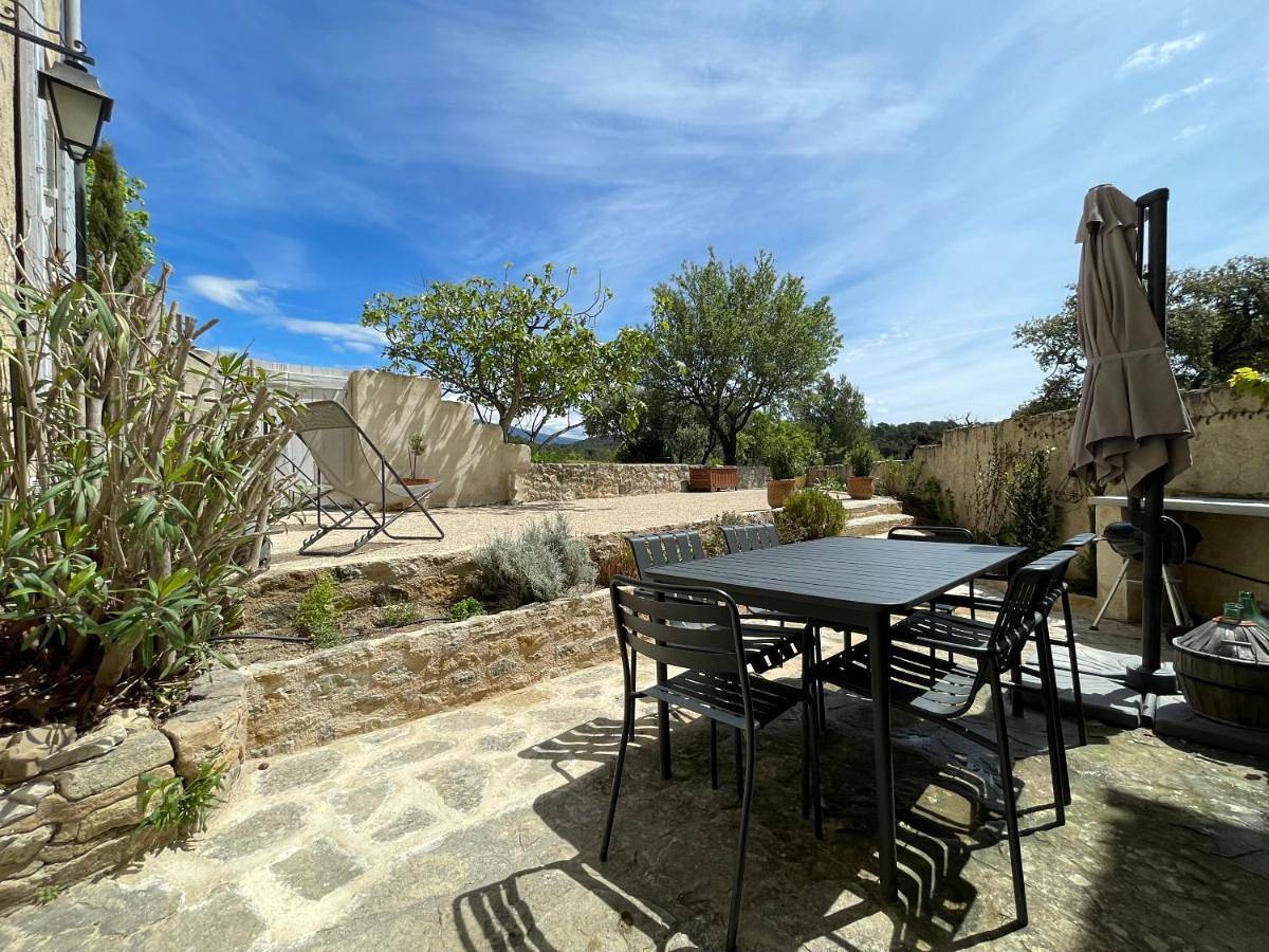 Three-Bedroom House in Le Barroux, Parc naturel régional du Mont-Ventoux