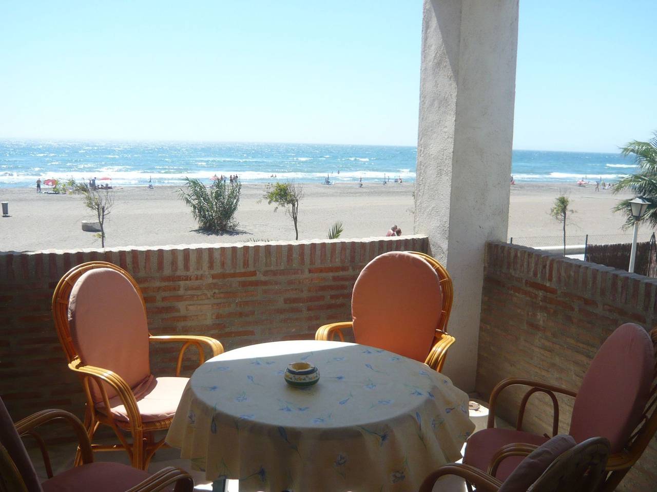 Apartamento entero, Appartement in Torrox Costa mit Großem gemeinsamem Pool und Meerblick in Torrox Costa, Torrox