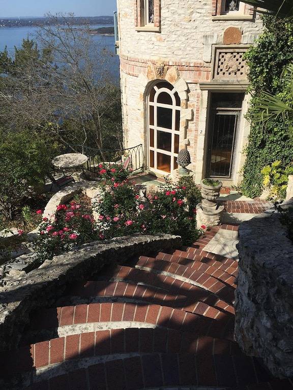 Ganze Wohnung, Romantische und gemütliche Schlosssuite in Lake Travis