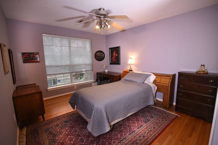 Loft for 5 people, with balcony and hot tub in Houston