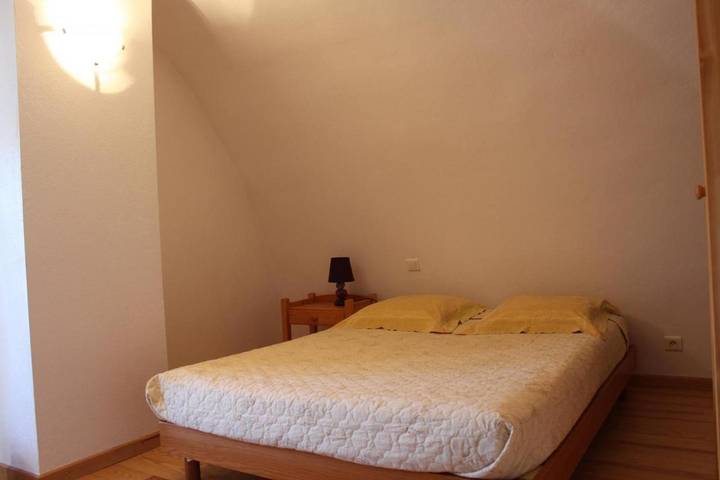 Location de vacances pour 8 personnes, avec jardin à Saint-Pierre-des-Tripiers - 4