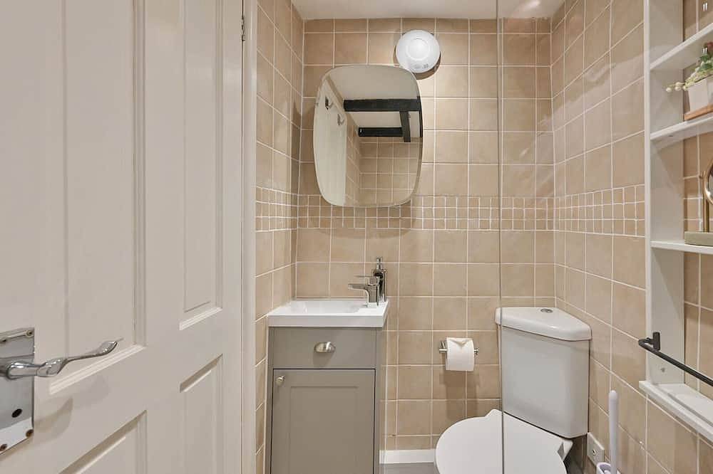 Luxury Couple's Getaway With River Views and Parking in the Heart of Polperro in Polperro, Cornualles