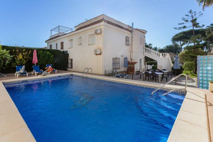 Casa vacanza per 11 persone, con Balcone e Giardino a La Zenia