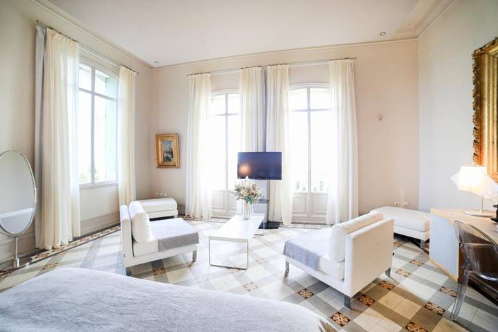 Chambre d’hôte pour 2 personnes, avec vue ainsi que piscine et jardin à Argelès-sur-Mer - 2