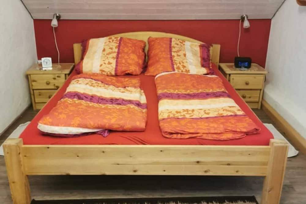 Ganze Wohnung, Doppelzimmer Nr. 2, 12m², Etagenbad - Bea´s Gästezimmer in Europa-Park, Herbolzheim