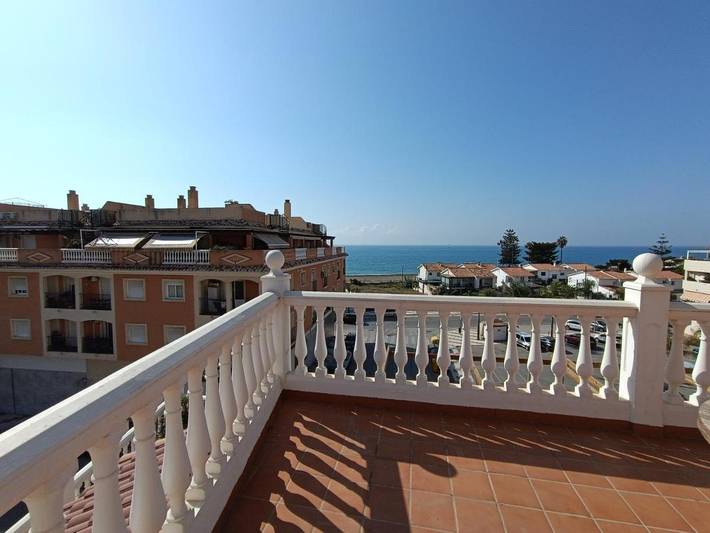 Apartamento para 6 personas, con balcón y vistas en Torre de Benagalbón