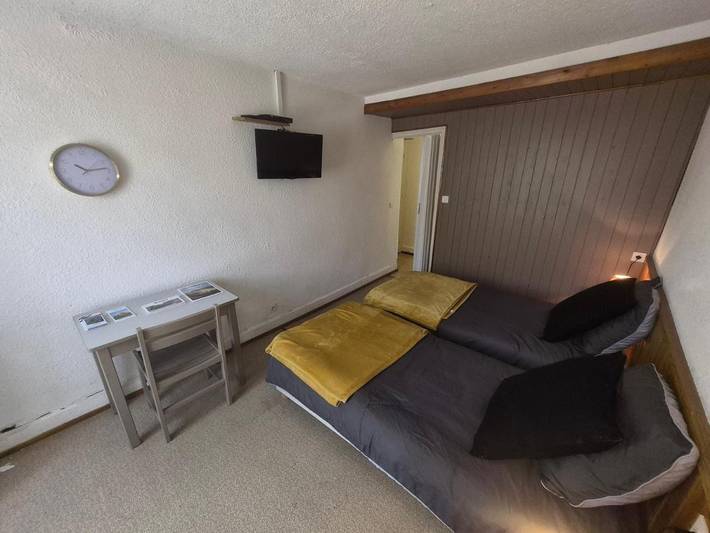 Location de vacances pour 2 personnes, avec Terrasse et Jardin à Ferrières-sur-Sichon - 3