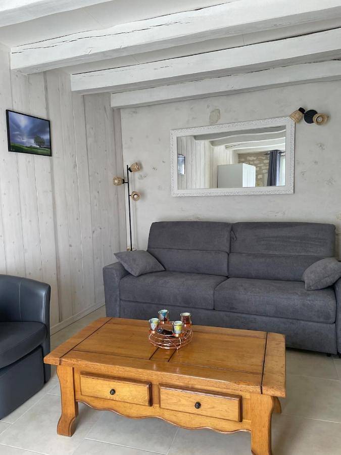 Gîte pour 6 personnes, avec jardin, animaux acceptés à Antran