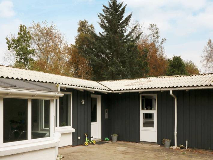 Ferienhaus für 8 Personen, mit Sauna und Whirlpool sowie Terrasse und Pool in Himmerland - 4