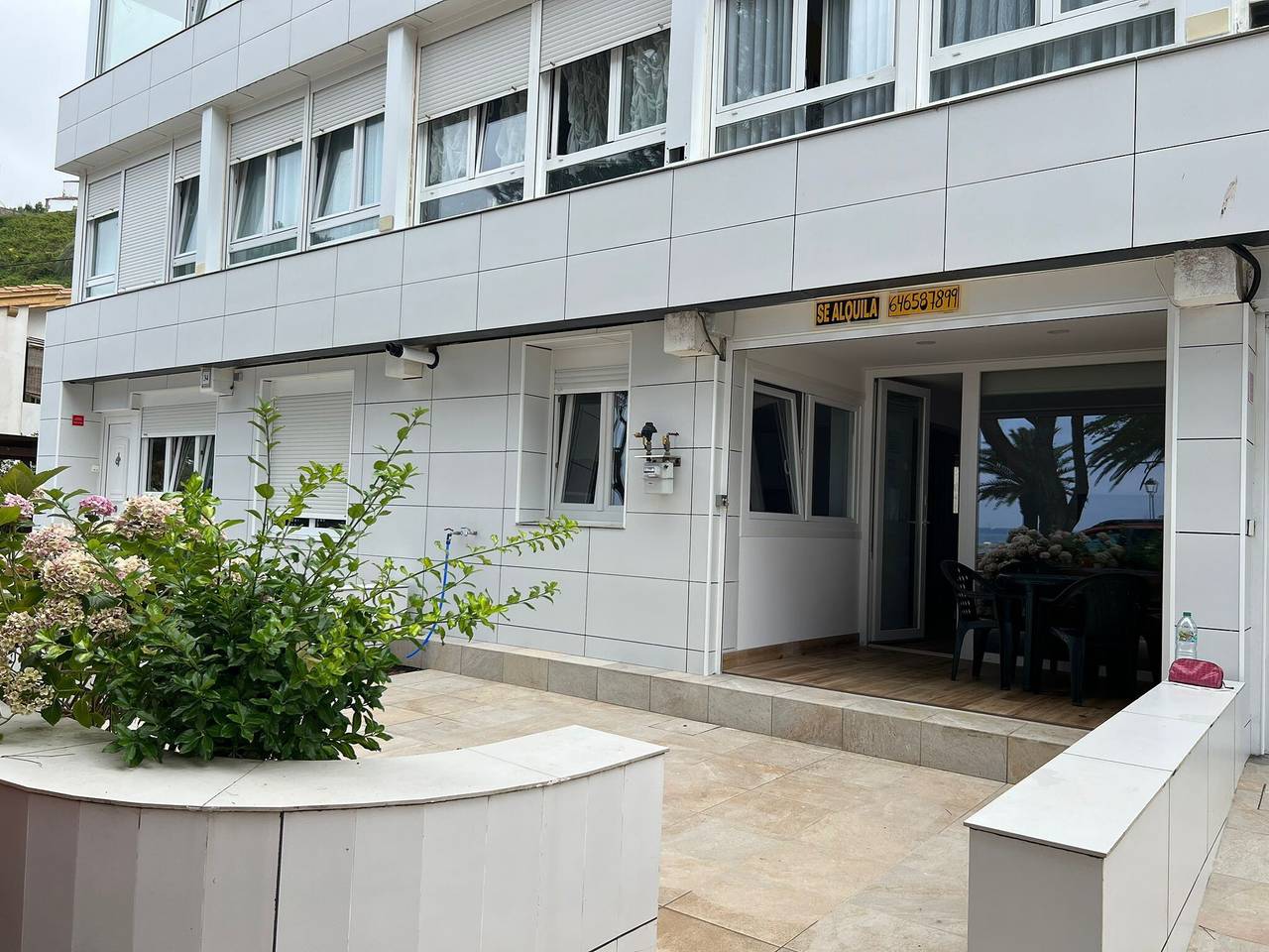 Ganze Wohnung, Ferienwohnung Genoveva direkt am Strand in Comillas, Kantabrische Küste