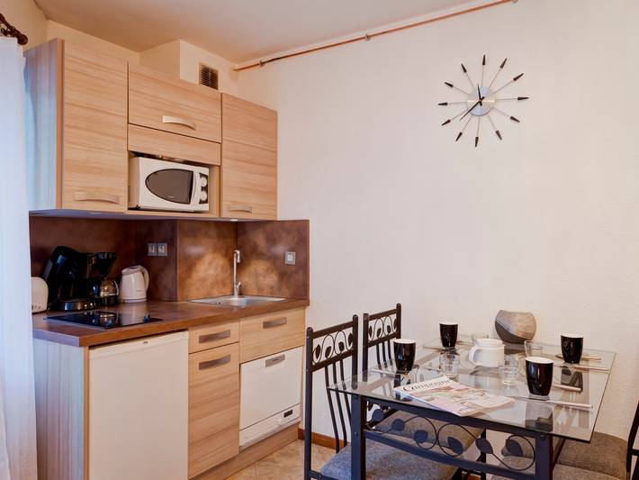 Gîte pour 4 personnes, avec balcon, animaux acceptés dans Casino De Brides Les Bains - 2