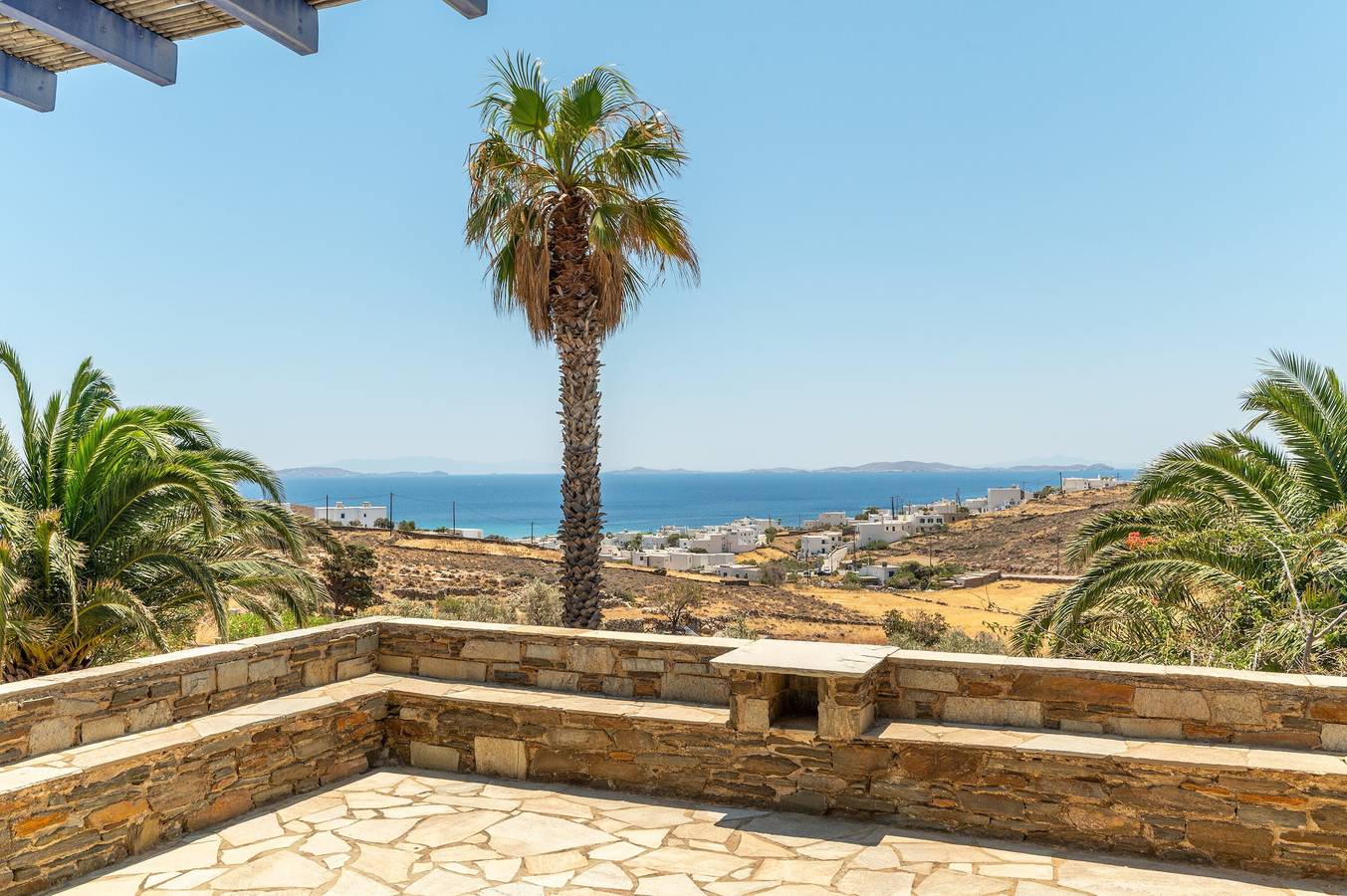 Entire apartment, Apartment 'Unit 1' with Sea View, Wi-Fi and Air Conditioning in Tinos