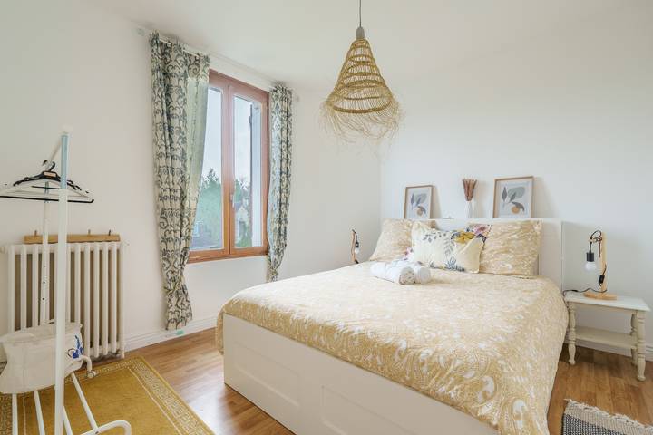Ferienhaus für 8 Personen mit Balkon in Migennes, Auxerre und Umgebung