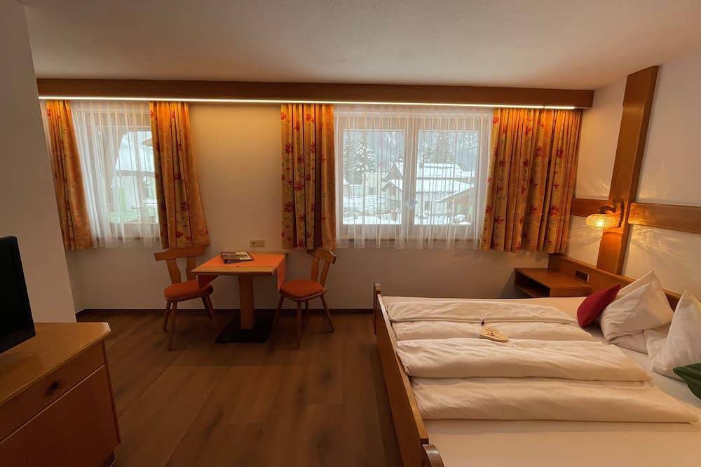 Geheel appartement, Apartment 3 for 1 - 2 persons - The Apartment Rief - at home at the in Tannheim, Allgäuer Alpen (Oostenrijk)