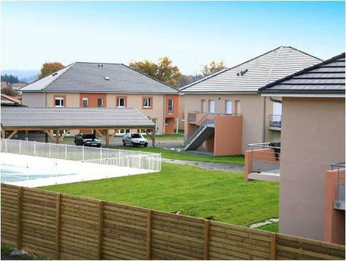 Gîte pour 6 personnes, avec terrasse et piscine à Arpajon-sur-Cère - 2