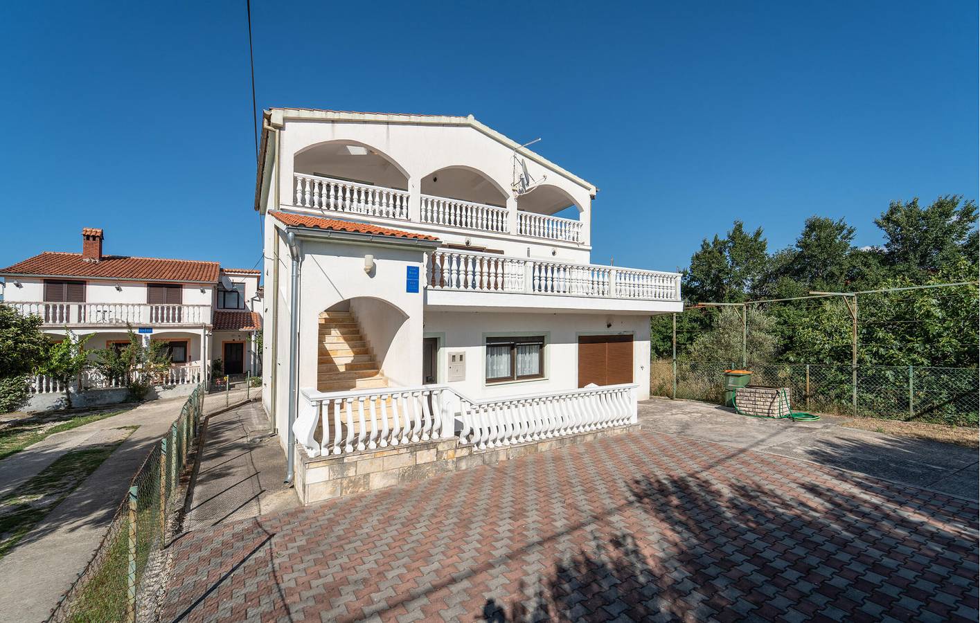 Ganze Ferienwohnung, Ferienwohnung für 2 Personen mit Terrasse in Obrovac, Zadar