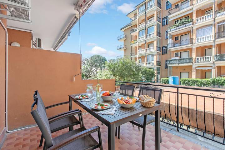 Appartamento per 4 persone, con Balcone e Piscina per bambini ad Andora