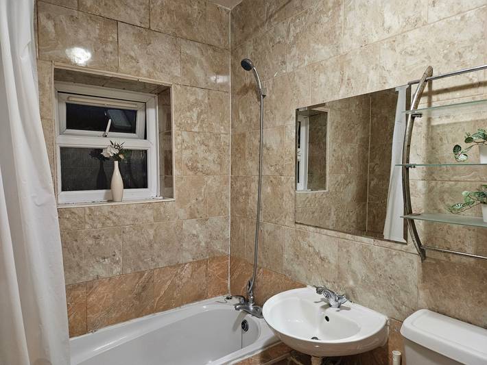 Ganze Ferienwohnung, Ferienwohnung für 6 Personen in Sutton (London), London