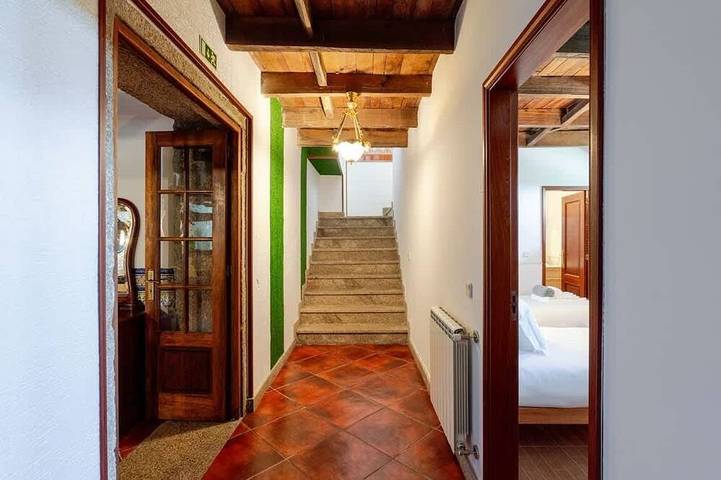 Location de vacances pour 14 personnes, avec piscine ainsi que balcon et jardin dans Barroselas - 2