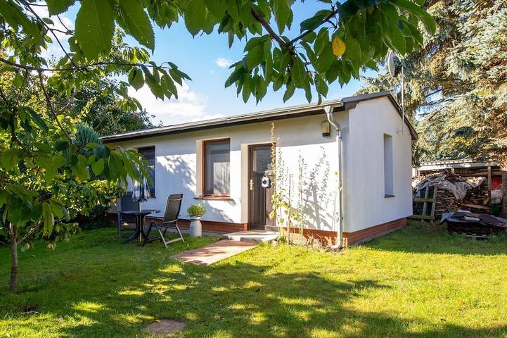 Bungalow für 2 Personen, mit Garten