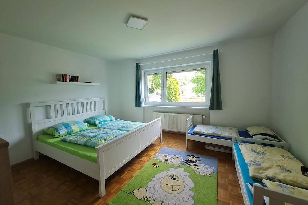 Apartamento inteiro, Vacation apartment (70sqm) on the first floor in Frauenau, Baviera Oriental