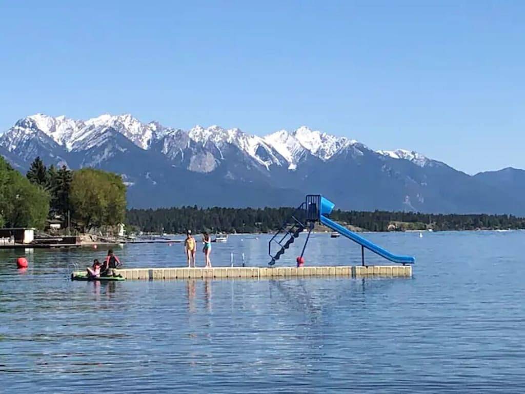 Entire Townhouse in central Invermere in Kootenay-Nationalpark