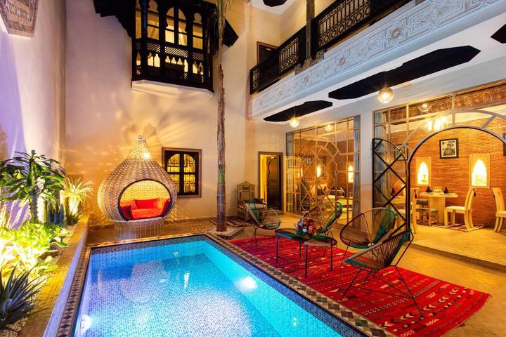 Maison de vacances pour 12 personnes, avec vue et piscine ainsi que sauna et balcon à Marrakech