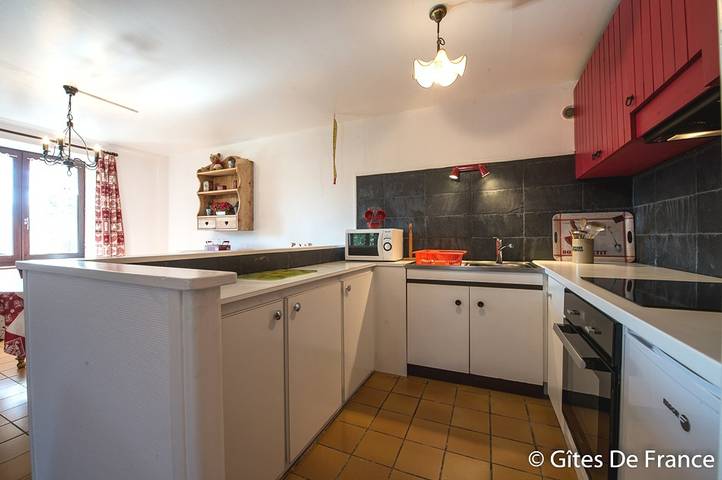 Maison de vacances pour 2 personnes, avec Terrasse ainsi que Jardin et Vue à Saint-Sauves-d'Auvergne
