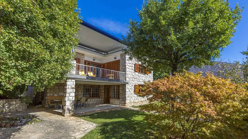 Location de vacances pour 8 personnes, avec jardin à Novi Vinodolski - 4