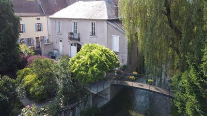 Gîte pour 5 personnes, avec terrasse et jardin à Bligny-sur-Ouche