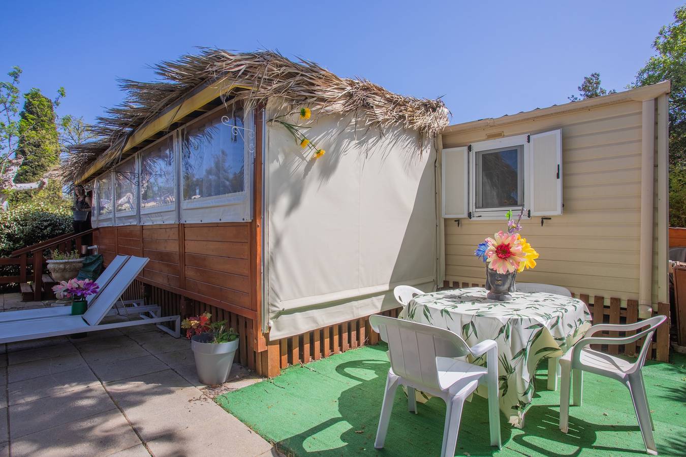 Mobilhome Puget-sur-argens with Shared Pool, Wi-Fi and Air Conditioning in Puget-sur-Argens, Mediterranean Coast (France)