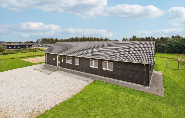 Ferienhaus für 14 Personen, mit Terrasse und Whirlpool sowie Garten und Sauna in Hostrup Strand - 4